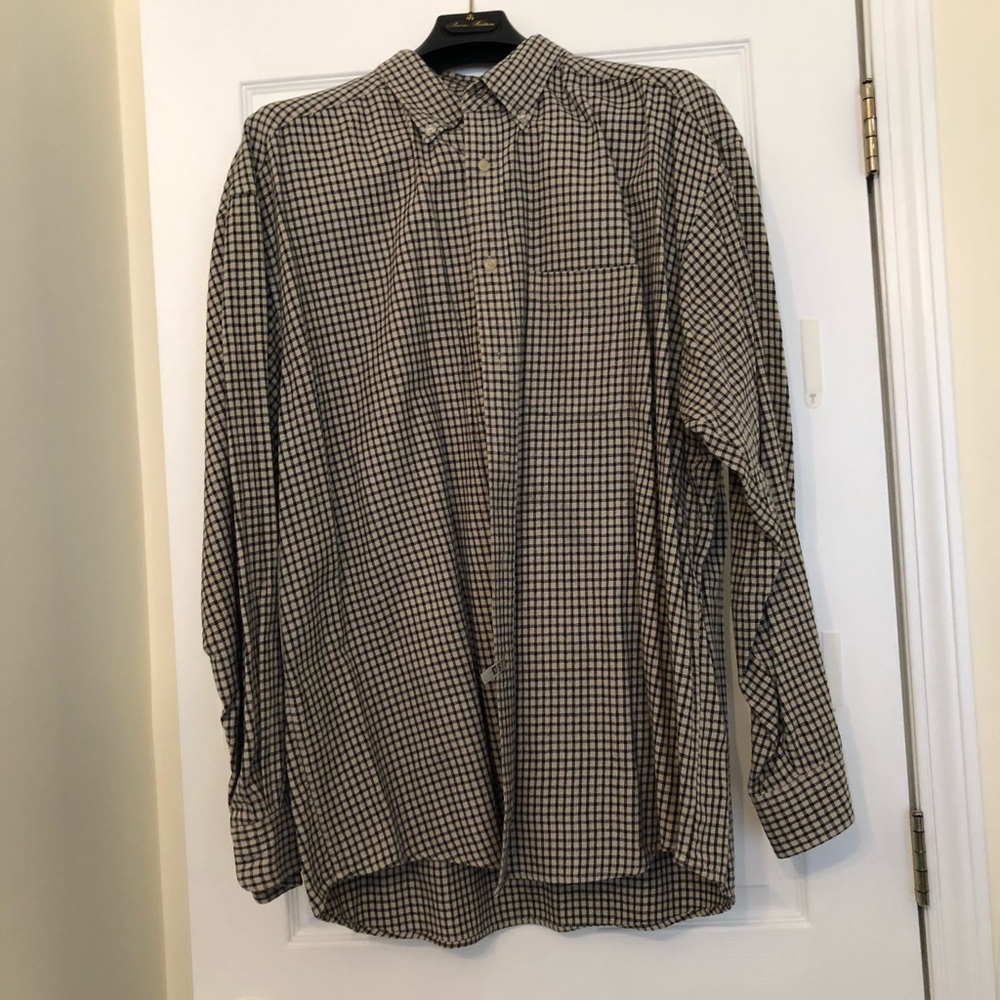 Black and White Banana Republic Button Down Shirt